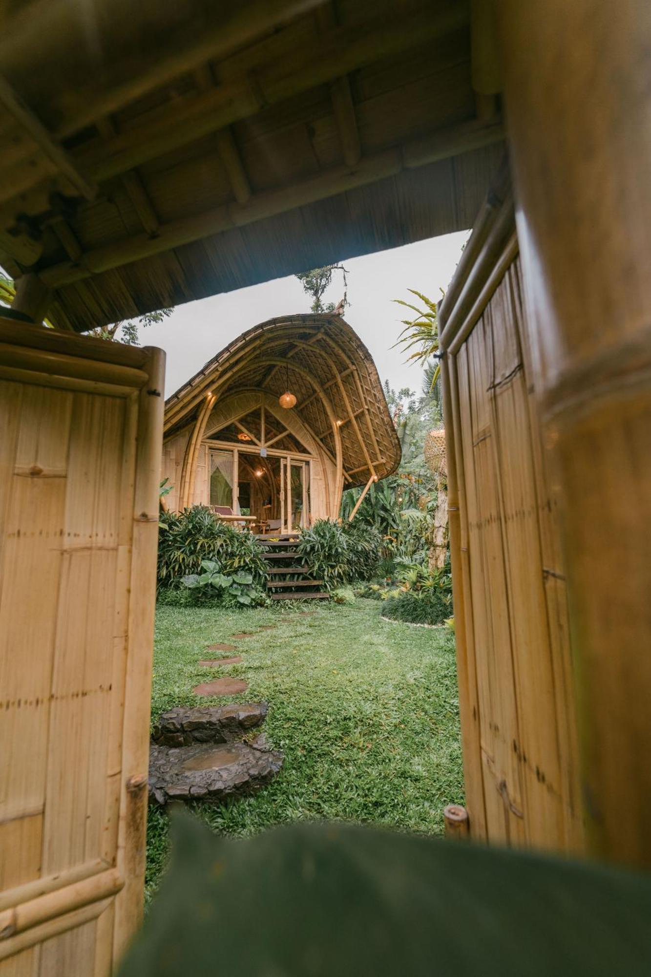 Вілла Arcada Bali Bamboo House Сідемен Екстер'єр фото